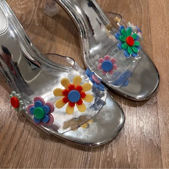 Larroudé x Gabriela Noelle: Garden Mule Deco - Picture 10 of 11